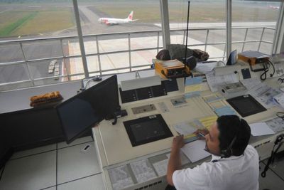 Kabut Asap Berkurang, Penerbangan di Bandara Pekanbaru Kembali Normal