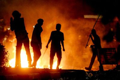 Hingga Malam Massa Pelajar Makin Anarkis