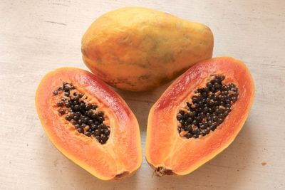 #KAMUHARUSTAU, Manfaat Buah Pepaya Untuk Kecantikan