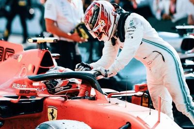 Lewis Hamilton Memang Pantas Waspada Kepada Ferrari