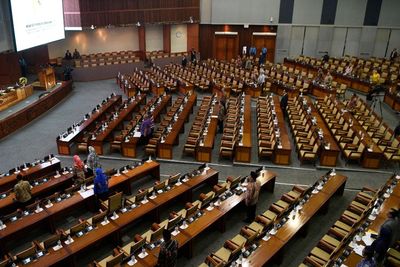 Senin Ini Ada Paripurna DPR dan Sidang Perdana Uji Materi UU KPK