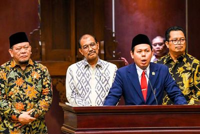 Dikenal Sebagai Pengusaha dan Kiprah di PSSI, La Nyalla Kini Ketua DPD