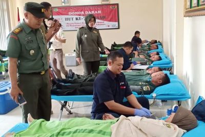 HUT ke-74 Kesad, Personel Kodim 0505 Jakarta Timur Donorkan Darah
