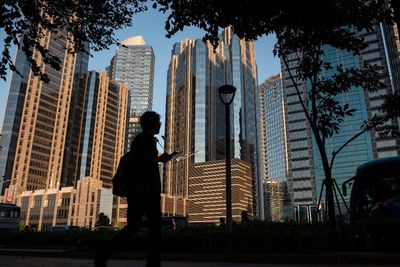 Kantor, Hotel, Mal Hingga Perumahan Wajib Pakai Bahasa Indonesia