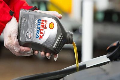 Salah Pilih Oli Mobil, LCGC Kesayangan Anda Bisa Loyo