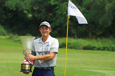 Kandaskan Adrian Halimi, Danny Masrin Rebut Trofi Match Play Nasional