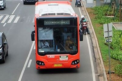 Kawasan DPR Ditutup, TransJakarta Alihkan Rute