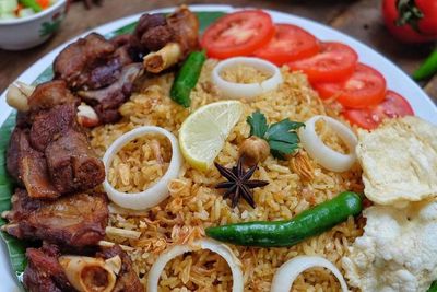 Hidangan Keluarga: Nasi Kebuli Kambing, Ini Resepnya!