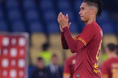 Percepat Pemulihan Cedera, Chris Smalling Jadi Vegetarian