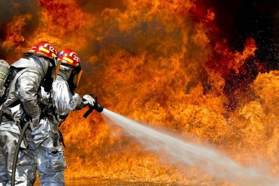 Pipa Minyak Terbakar Dekat Proyek Kereta Cepat di Cimahi