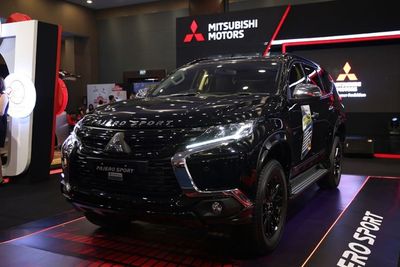 Pajero Sport 4x2 atau 4x4 yang Layak Kamu Beli, Ini Bedanya