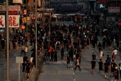 Protes Berkepanjangan, Ekonomi Hong Kong Mulai Goyah