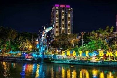 FOTO: Sungai Kalimas, Spot Wisata Malam di Surabaya
