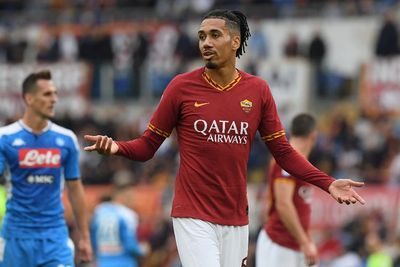 AS Roma Akan Permanenkan Smalling, Duo Milan Kebakaran Jenggot