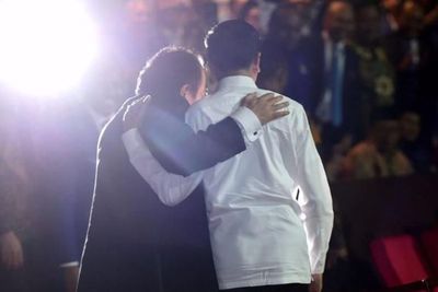 Jokowi Ungkap Arti Pelukan Hangat Surya Paloh dan Sohibul Iman
