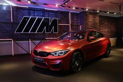BMW Luncurkan Sedan dengan DNA Balap untuk Indonesia
