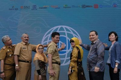 Mirip Luar Negeri, Belanja di Desa Bisa Pakai Uang Elektronik