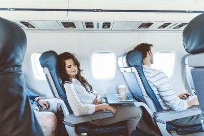 Agar Tenang Saat Turbulensi, Maskapai Ini Hadirkan Layanan Meditasi