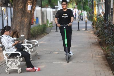 Telan Korban Jiwa, YLKI Minta Skutik GrabWheels Disetop