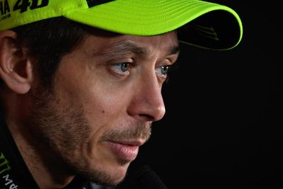 Rossi Komentari Keputusan Lorenzo Pensiun Dini dari MotoGP