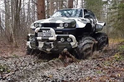 Mengenal Monster Penjelajah Rusia dari BMW Seri 7