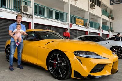 Wow... Marcus Gideon Jadi Pembeli Pertama Toyota GR Supra