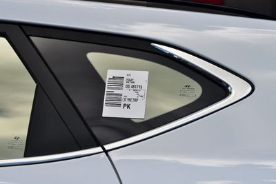 Mengapa Pada Mobil Dipasangi Stiker Berupa Barcode?
