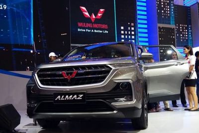 Almaz Jadi Jagoan Baru Wuling di Indonesia