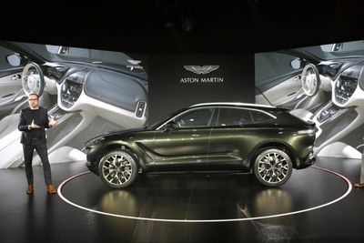 Resmi Meluncur, Ini SUV Pertama Aston Martin
