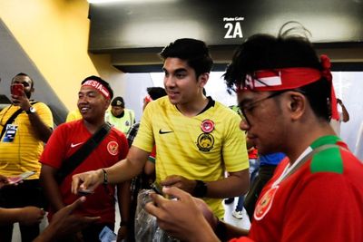 Viral Video Suporter Indonesia Dikeroyok, Menpora Malaysia Bereaksi