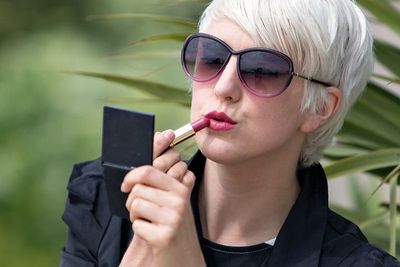 Sebelum Pakai Lipstik Nude, Ini Empat Hal yang Perlu Kamu Perhatikan