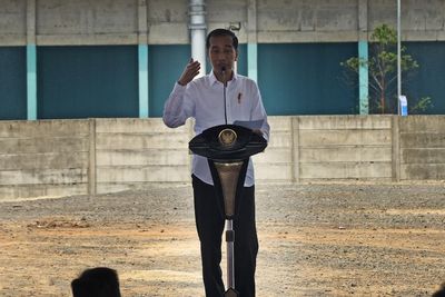 Jokowi Prediksi Indonesia Berhenti Impor Petrokimia 2024