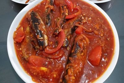 Masak Praktis Ikan Sarden Super Pedas, Bikin Nagih Banget!