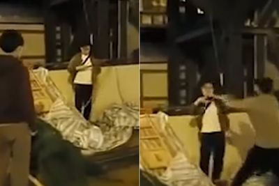 Bersihkan Jalan dari Blokade, Pria Ini Malah Dipukul Pakai Tutup Got