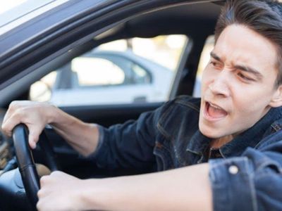 Guys, Saat Galau Jangan Deh Ambil Kunci Motor atau Mobil