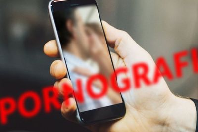 Kenali Dampak Negatif Sering Menonton Film Dewasa: Depresi hingga Merusak Hubungan dengan Pasangan