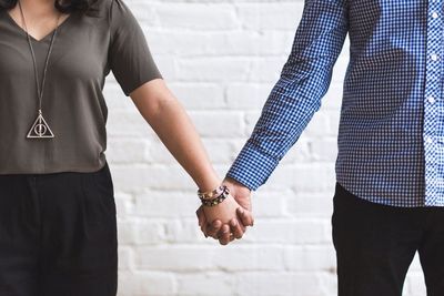 Tips Wanita Indonesia Pertahankan LDR dengan Pacar Beda Negara