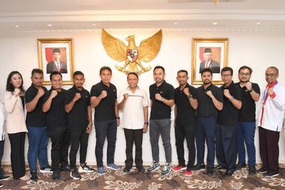 Melalui APPI, Menpora Beri Titipan ke Pesepak Bola Indonesia