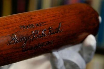 Wow...Harga Pemukul Baseball Legenda New York Yankees Tembus US$1 Juta