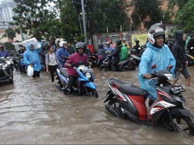 Perhatikan Ini Agar Pengendara Tak Terjebak Masalah Saat Hujan