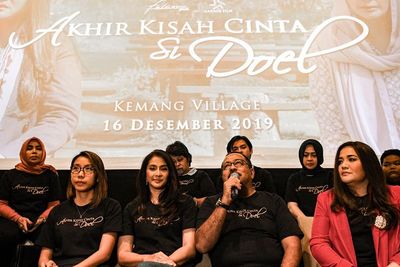 FOTO: Gaya Pemain Film Si Doel Saat Peluncuran Poster dan Trailer