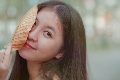 Wajib Tahu, Ini Dia Perbedaan Komedo Hitam dan Putih