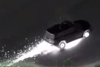Ngeri! Walau Rusak Parah SUV Nissan Ini Ngebut Hingga 130 Km Jam