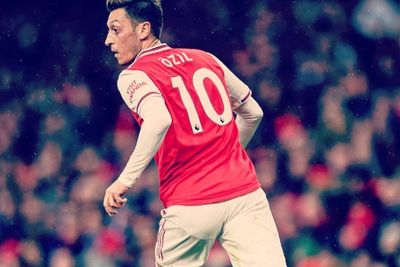 Bela Muslim Uighur, Nama Mesut Ozil Hilang dari PES 2020 Tiongkok