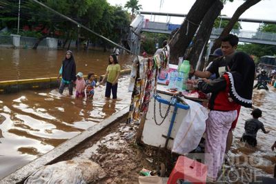 PDEI Sebut Ada 7 Penyakit Pasca-Banjir yang Harus Diwaspadai