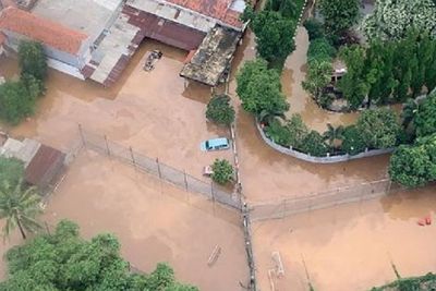 Banjir, Layanan Komunikasi Sempat Lumpuh