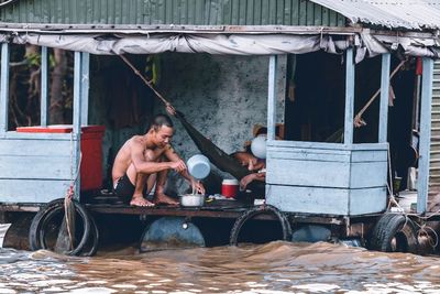 Waspada Terserang Bakteri Leptospirosis Saat Banjir Melanda