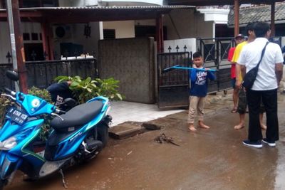 Warga RT 5 Perumahan Ciledug Raya Indah Belum Dapat Bantuan