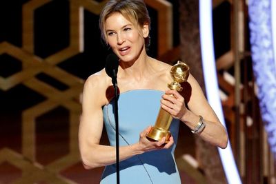 FOTO: Gaya Para Pemenang Golden Globe 2020