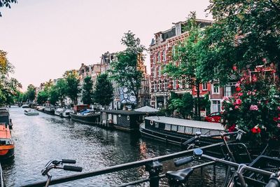 Amsterdam Menaikkan Pajak Akomodasi Untuk Turis